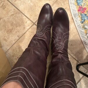 ❤️ BCBG Paris Dark Brown Heeled Boots